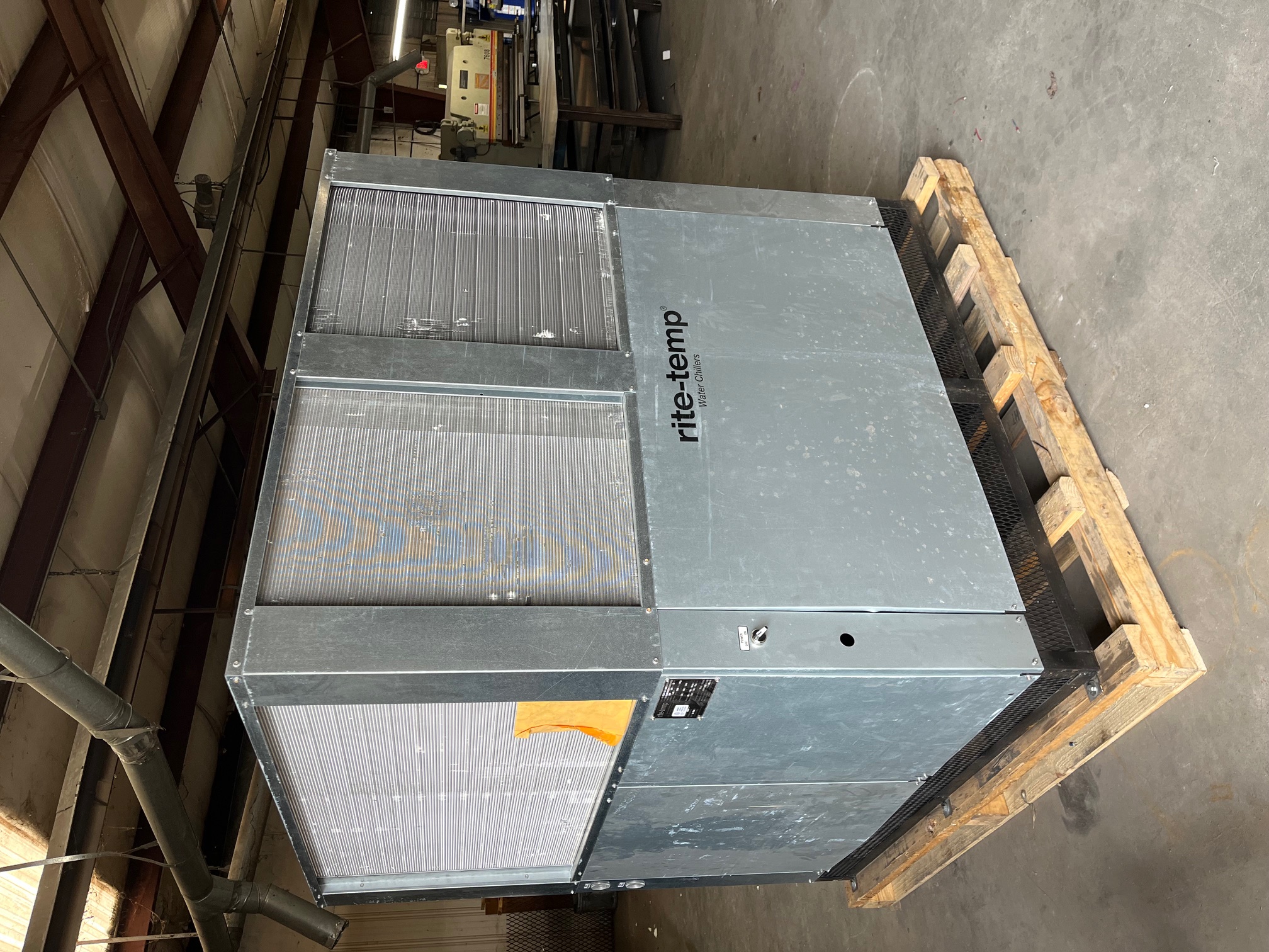 Used Rite-Temp DCS12 Water Chiller &mdash; Side View